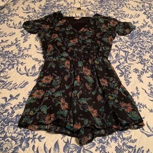 Floral romper. Size small